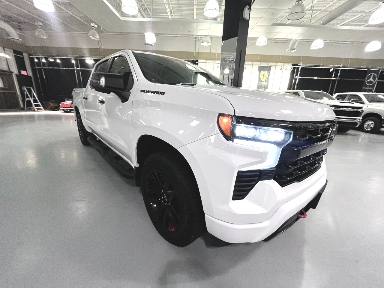 Chevrolet Silverado 1500 RST Crew Cab 4WD 2022 Chevrolet Silverado 1500 RST Crew Cab 4WD 2022