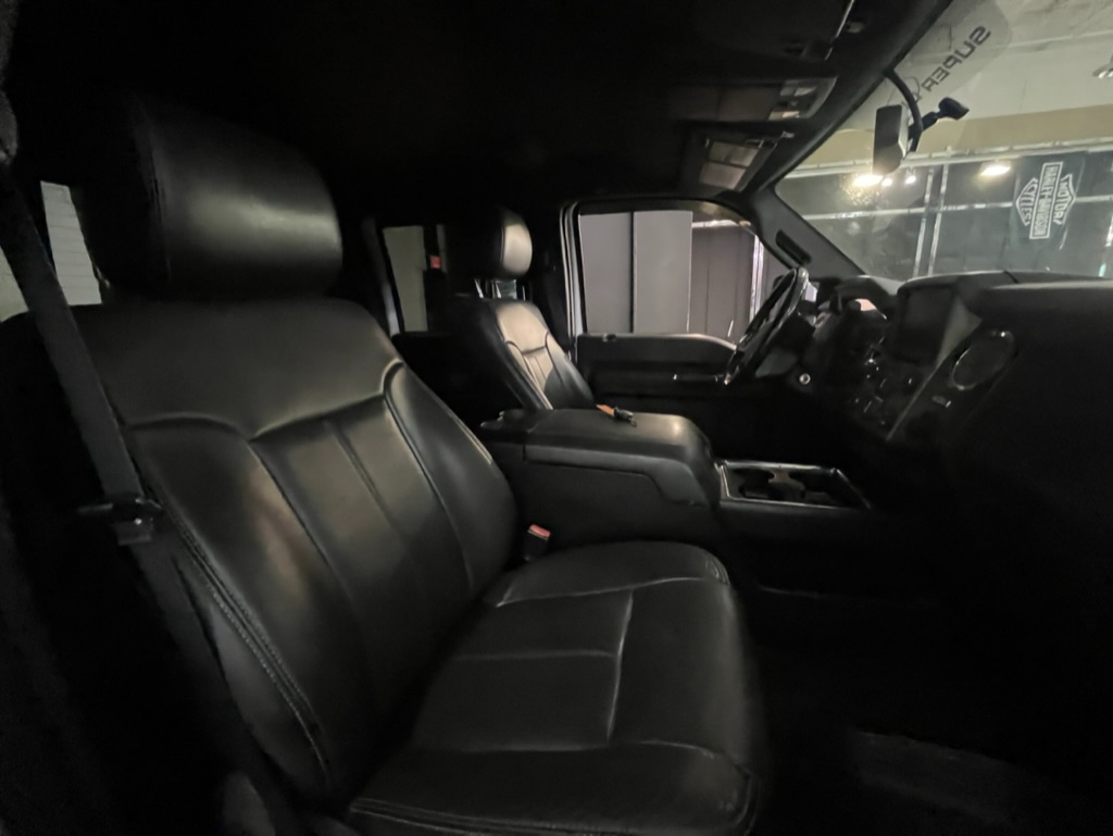 Ford F-450 SD Platinum Crew Cab DRW 4WD 2016