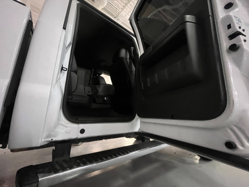 Ford F-450 SD Platinum Crew Cab DRW 4WD 2016