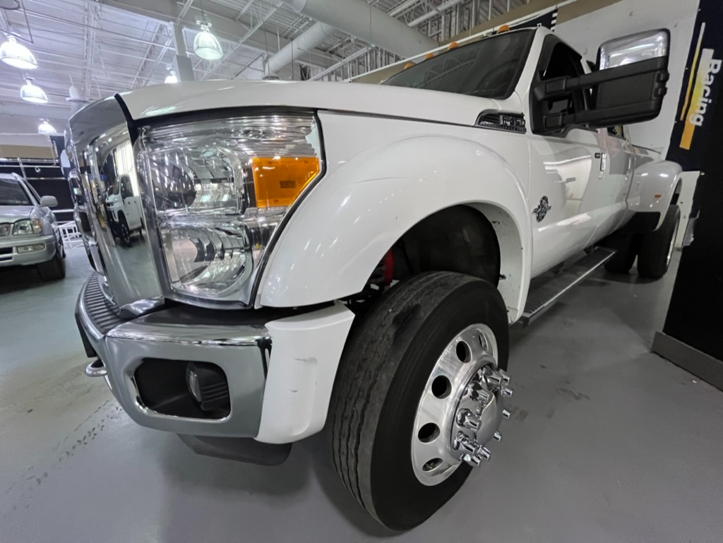 Ford F-450 SD Platinum Crew Cab DRW 4WD 2016