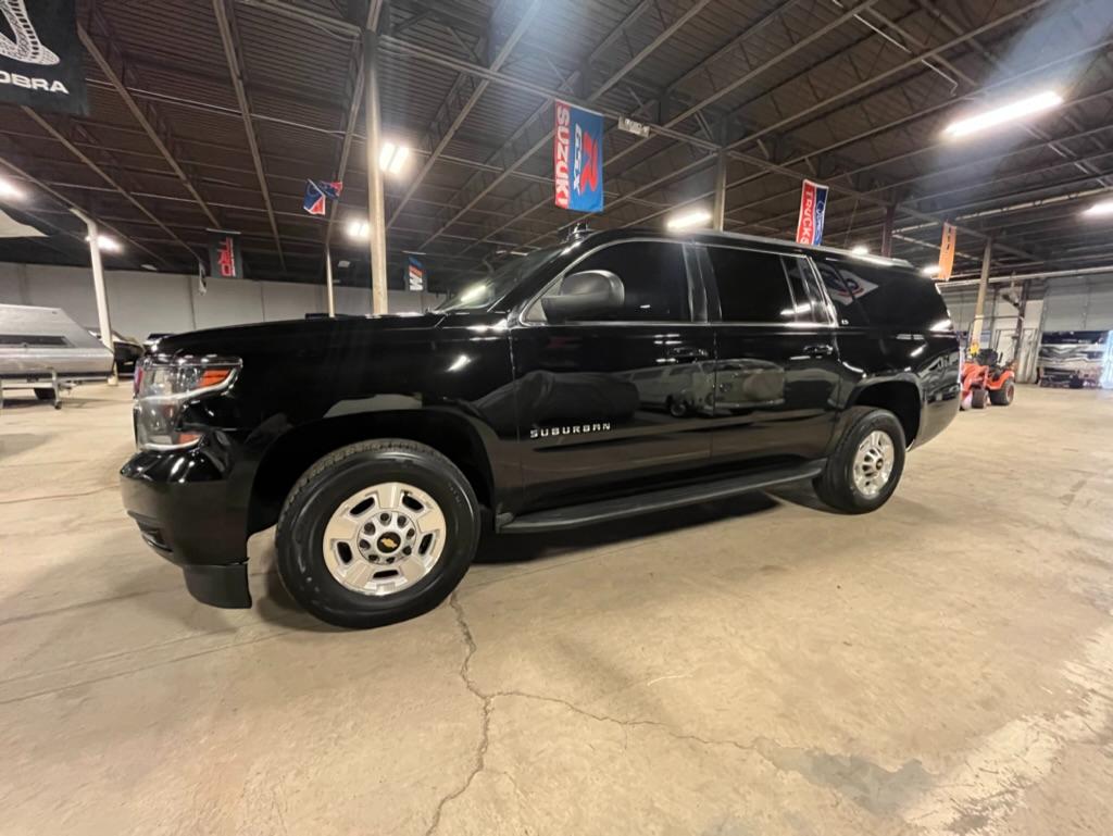 Chevrolet Suburban HD LS 4WD 2016