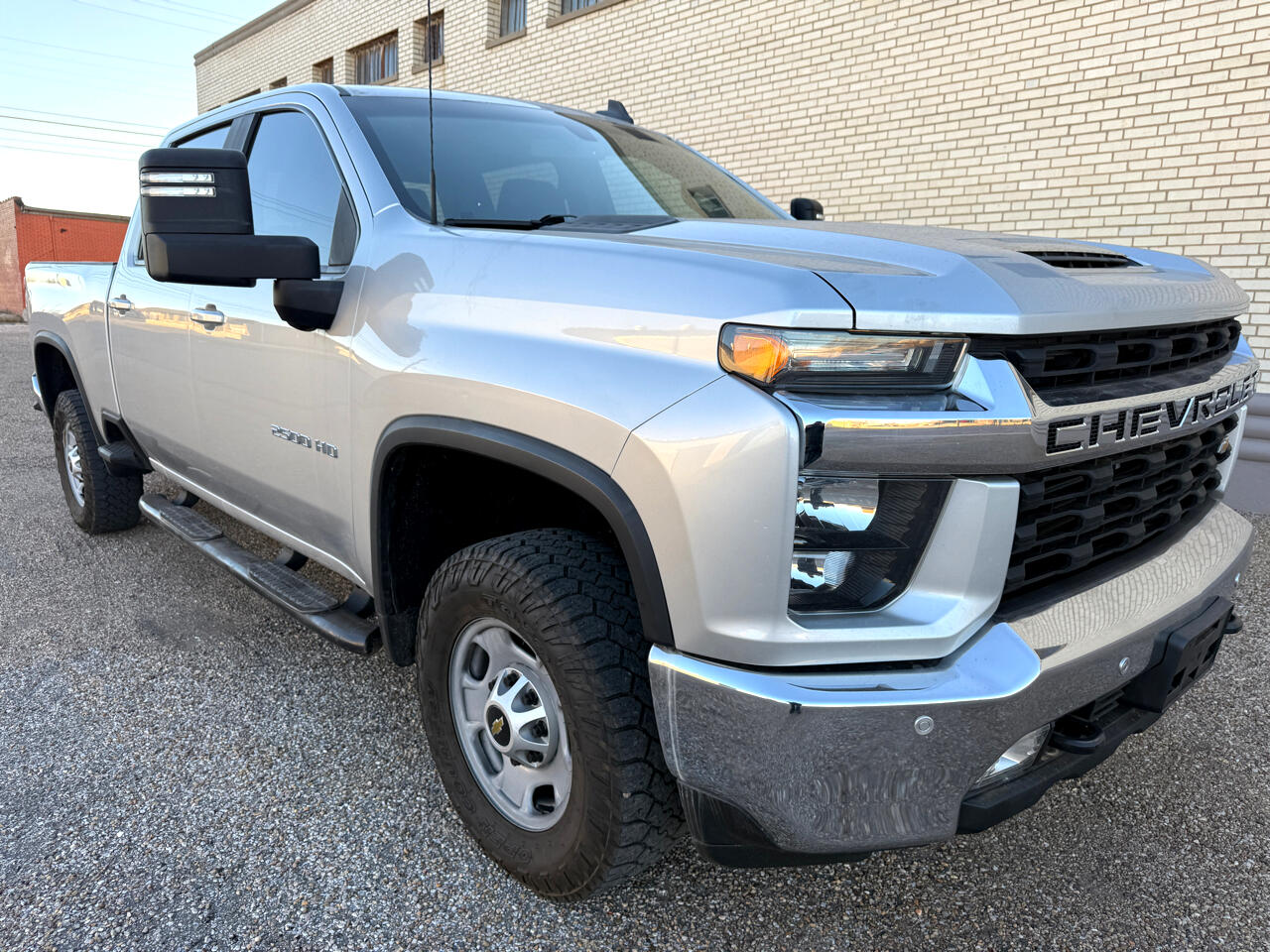 Chevrolet Silverado 2500HD LT Crew Cab 4WD 2020