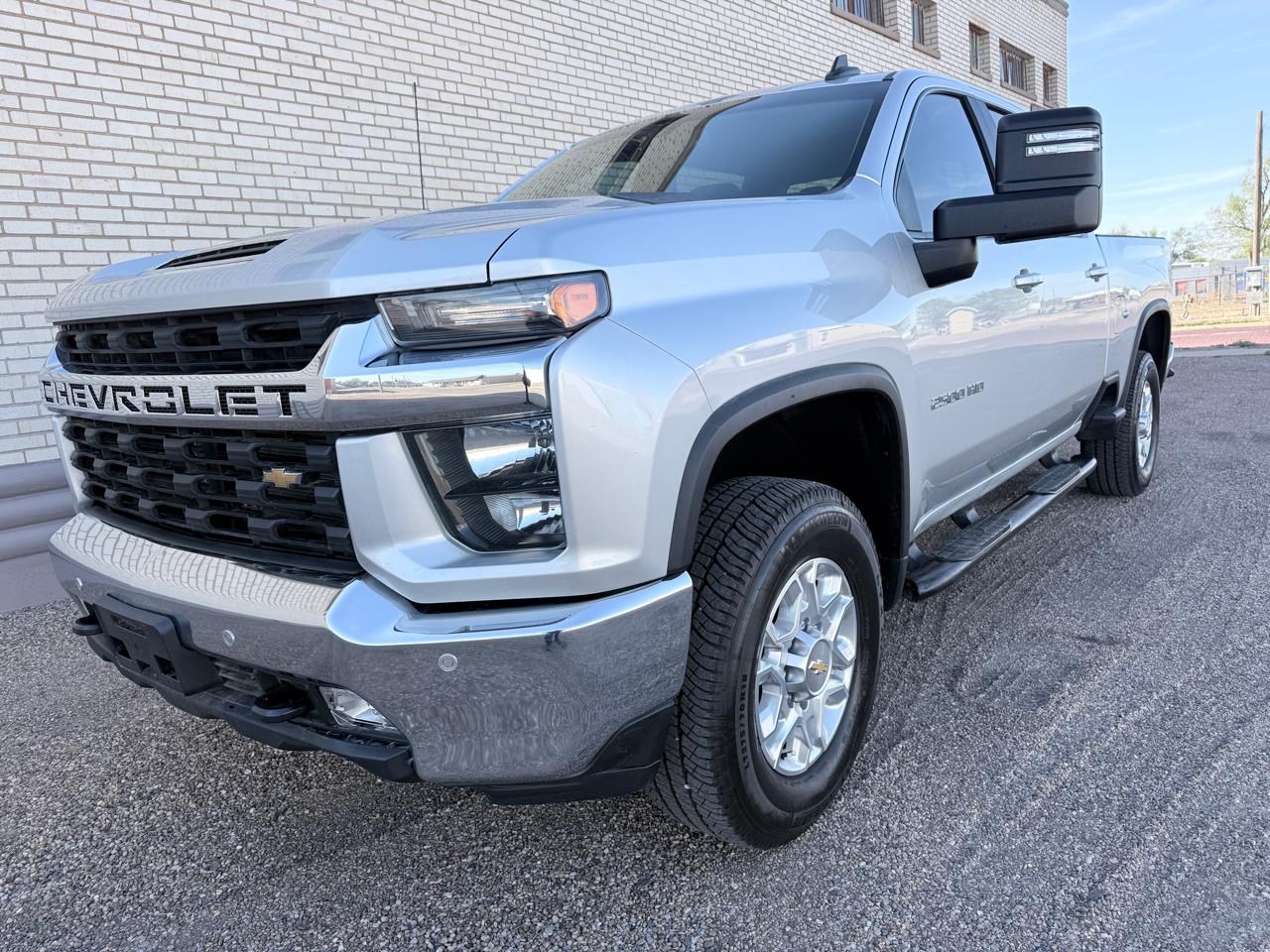 Chevrolet Silverado 2500HD LT Crew Cab 4WD 2020