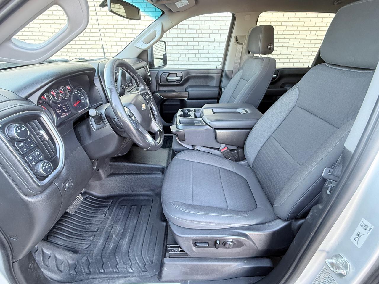 Chevrolet Silverado 2500HD LT Crew Cab 4WD 2020