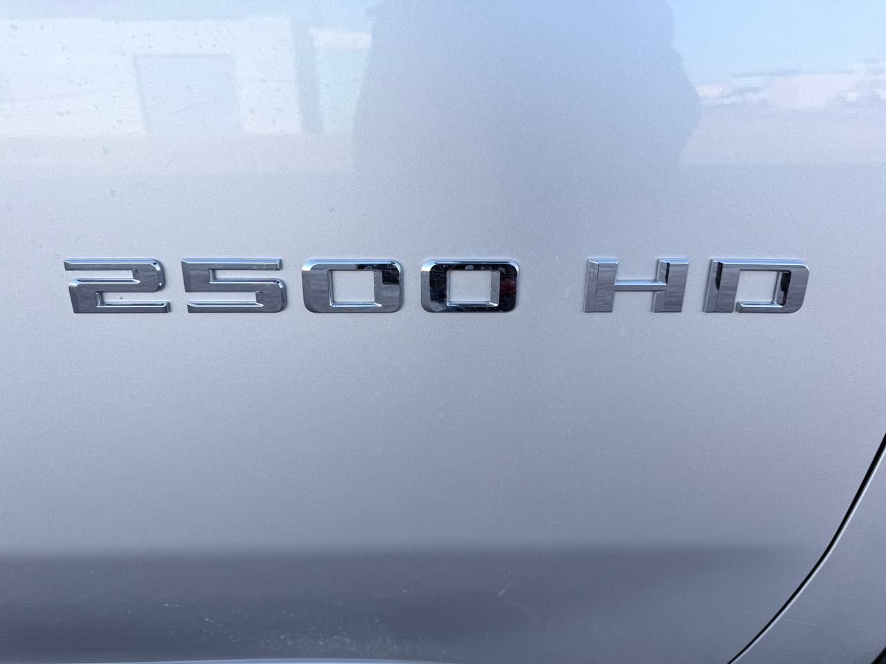 Chevrolet Silverado 2500HD LT Crew Cab 4WD 2020