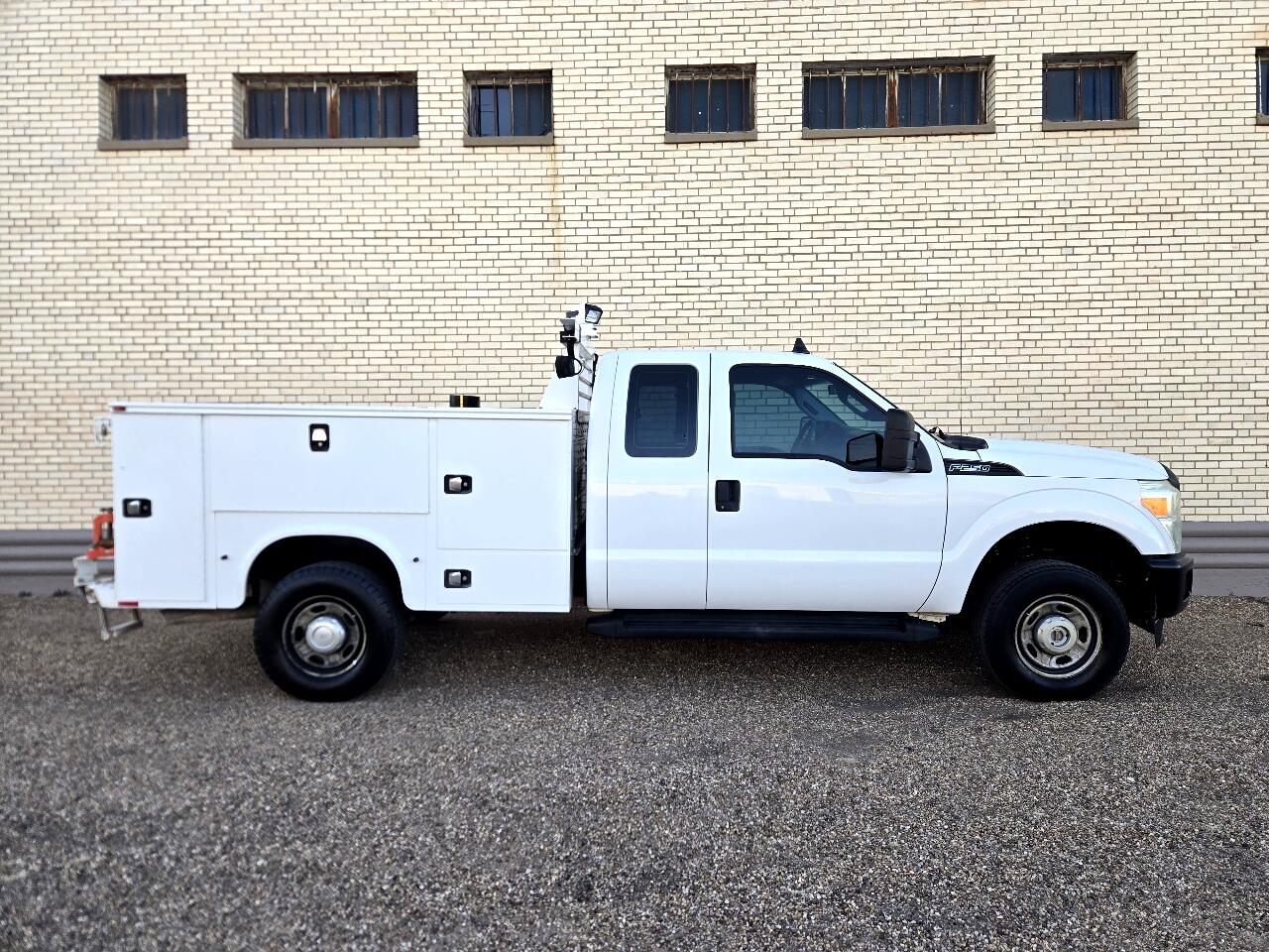Ford Super Duty F-250 SRW 4WD SuperCab 158" XL 2015