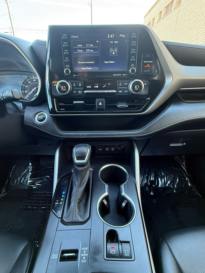 Toyota Highlander XLE FWD (Natl) 2021