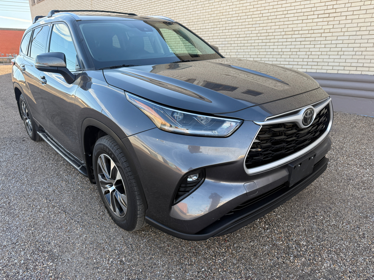 Toyota Highlander XLE FWD (Natl) 2021