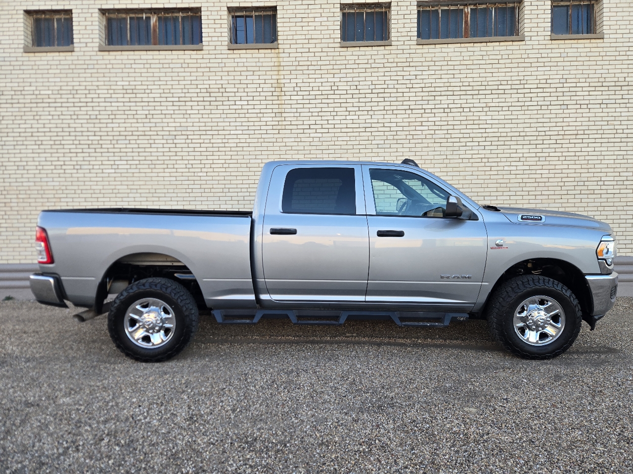 RAM 2500 Tradesman Crew Cab 4WD 2022