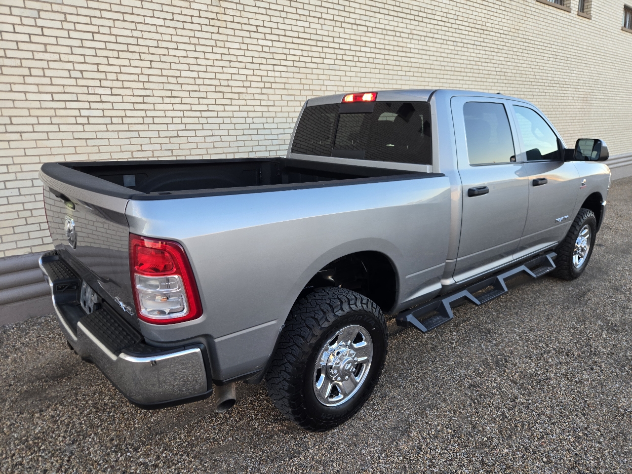 RAM 2500 Tradesman Crew Cab 4WD 2022