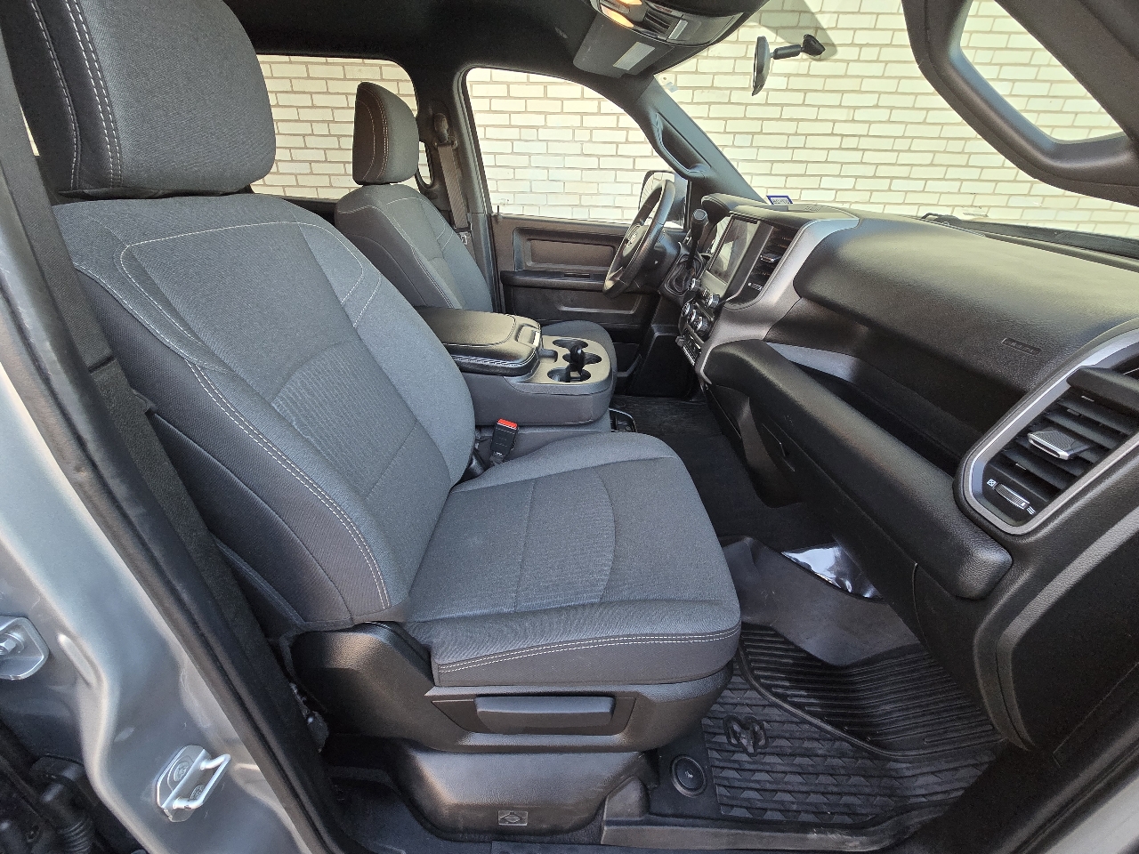 RAM 2500 Tradesman Crew Cab 4WD 2022