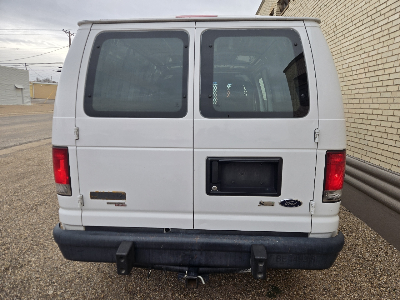 Ford Econoline Cargo Van E-250 Commercial 2014