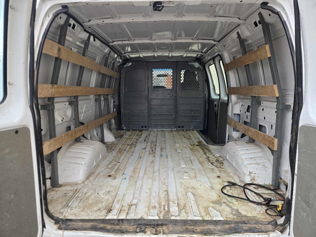 Ford Econoline Cargo Van E-250 Commercial 2014