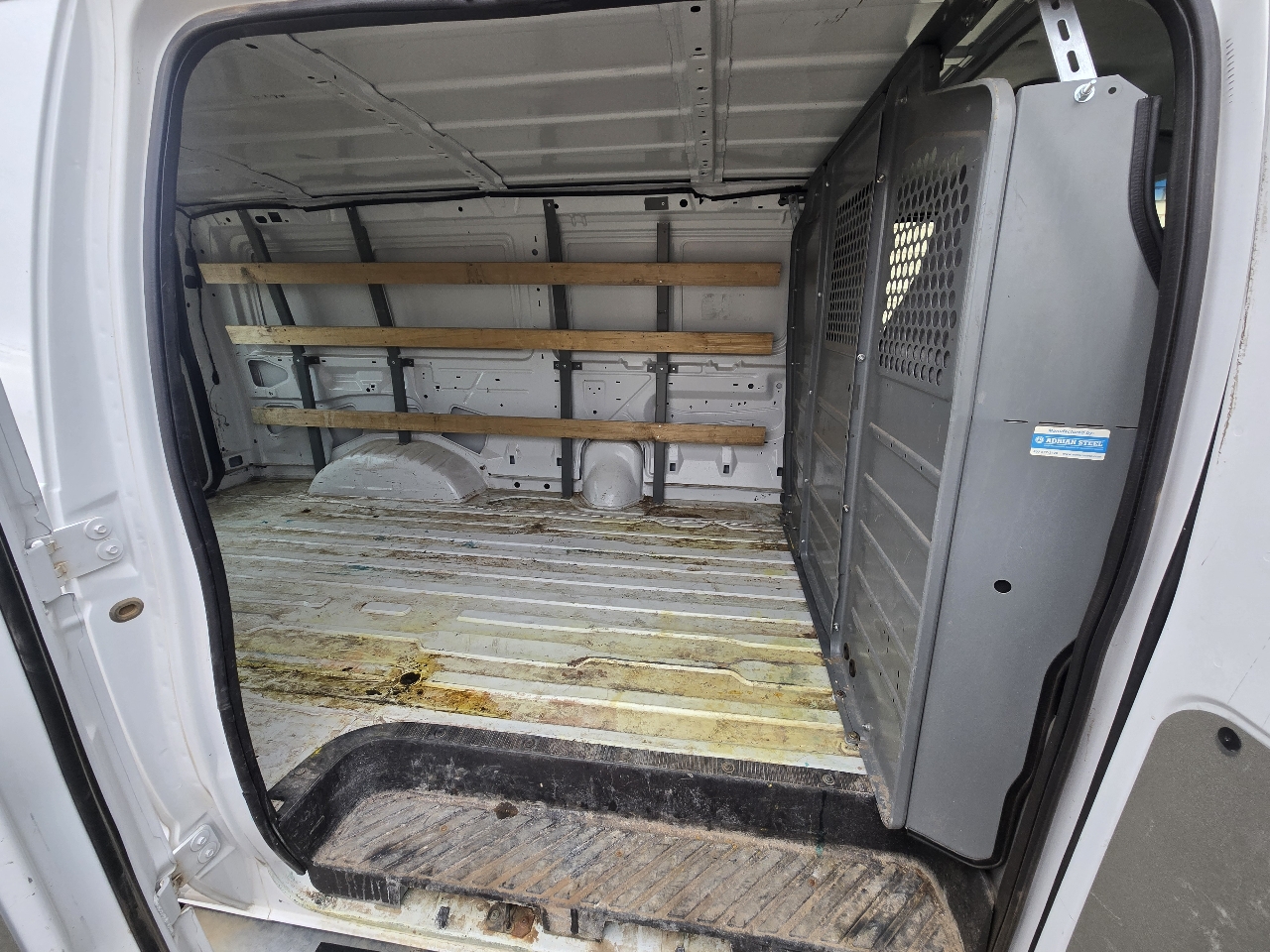 Ford Econoline Cargo Van E-250 Commercial 2014