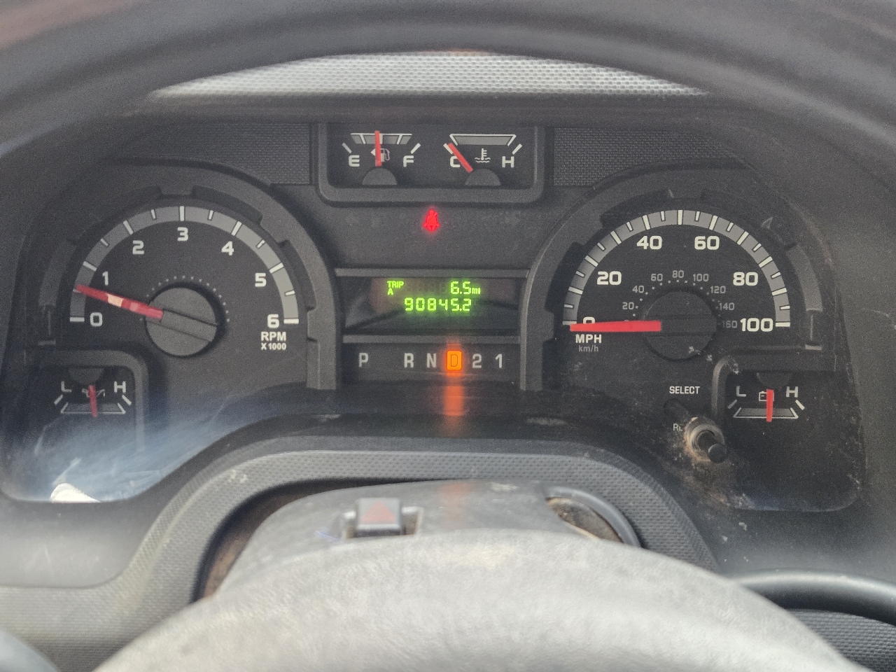 Ford Econoline Cargo Van E-250 Commercial 2014