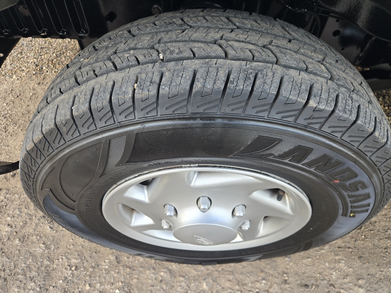 Ford Econoline Cargo Van E-250 Commercial 2014