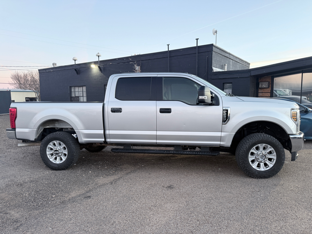Ford Super Duty F-250 SRW 4WD Crew Cab 156" XLT 2019