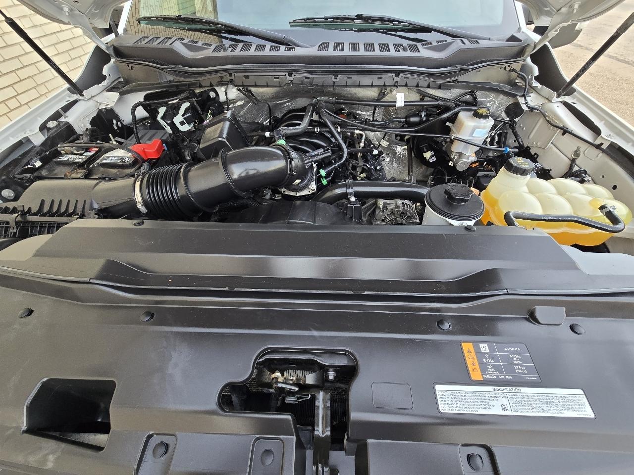 Ford Super Duty F-250 SRW XL 4WD SuperCab 8' Box 2023