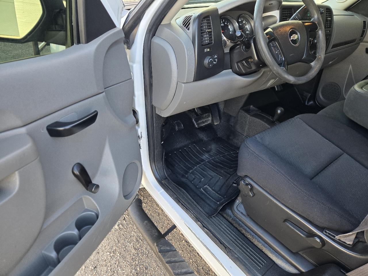 Chevrolet Silverado 2500HD 4WD Ext Cab 158.2" Work Truck 2013