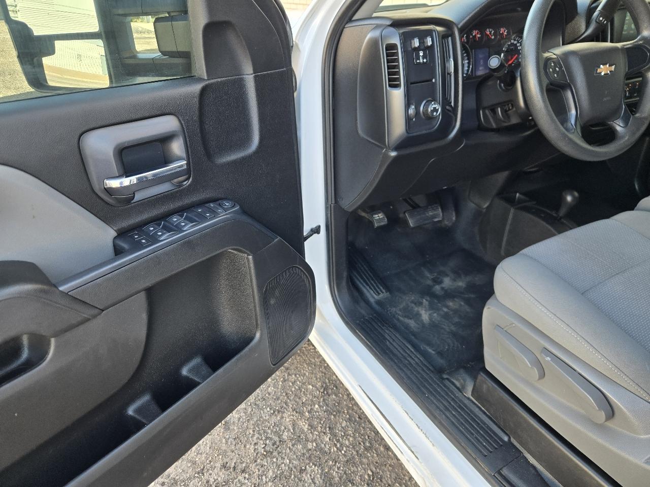 Chevrolet Silverado 2500HD Work Truck Double Cab Long Box 4WD 2019