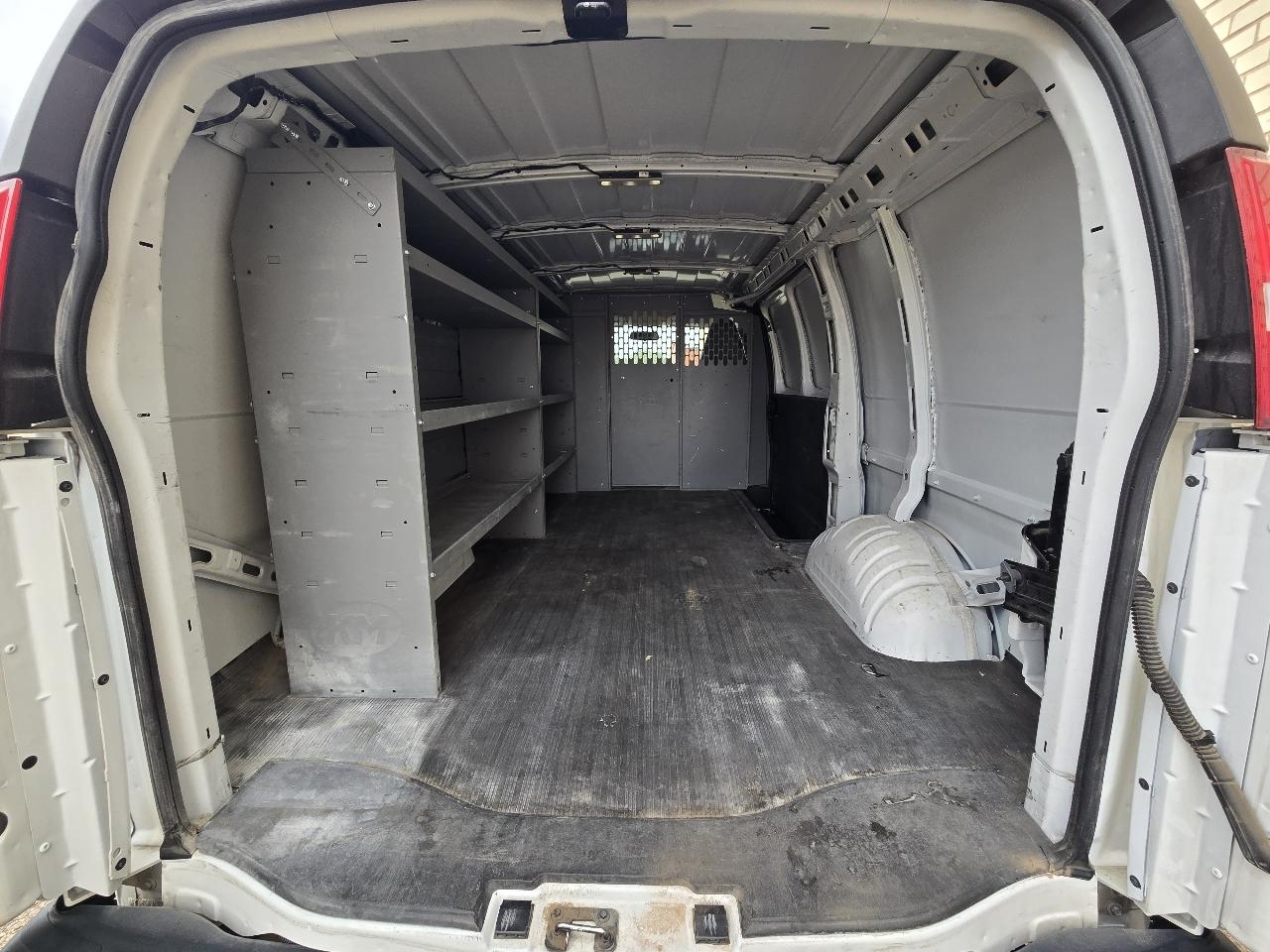 Chevrolet Express Cargo Van RWD 2500 135" 2022