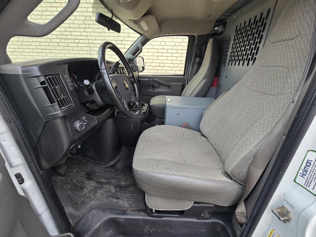 Chevrolet Express Cargo Van RWD 2500 135" 2022