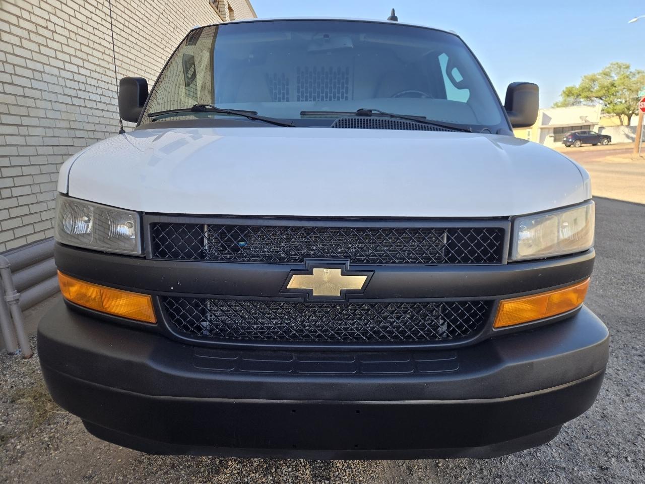 Chevrolet Express Cargo Van RWD 2500 135" 2022