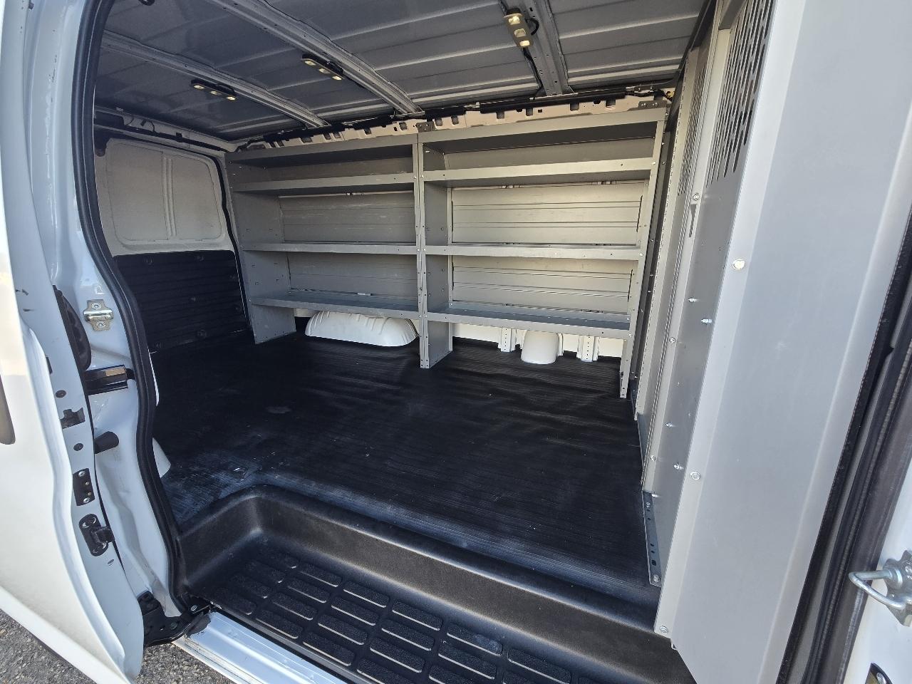 Chevrolet Express Cargo Van RWD 2500 135" 2022