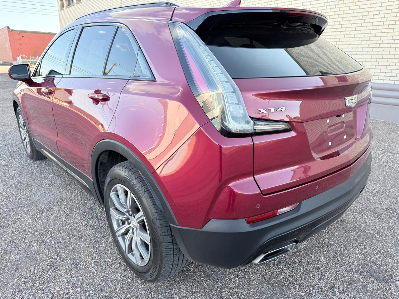 Cadillac XT4 FWD 4dr Sport 2019