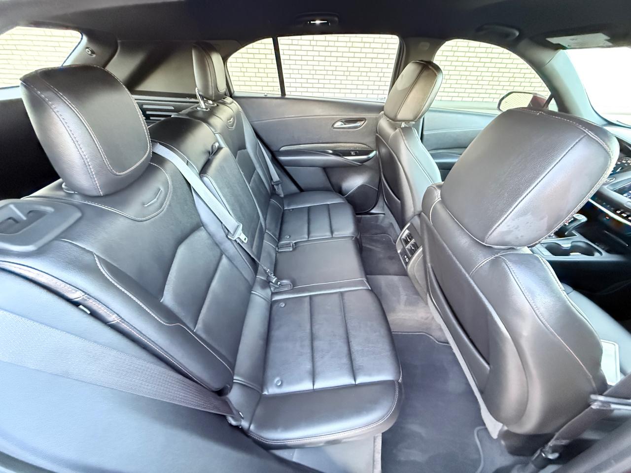 Cadillac XT4 FWD 4dr Sport 2019