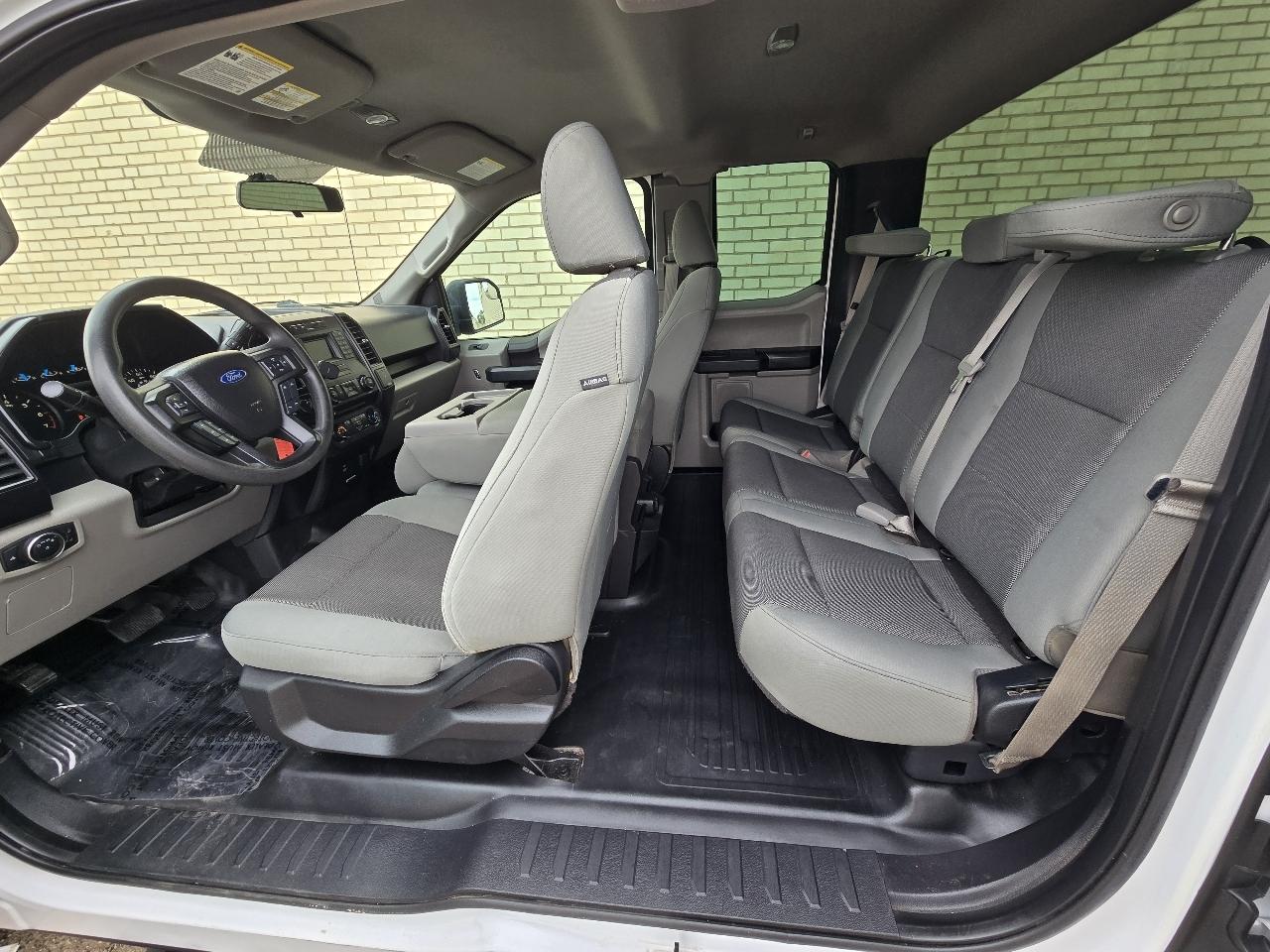 Ford F-150 XL SuperCab 4WD 2017