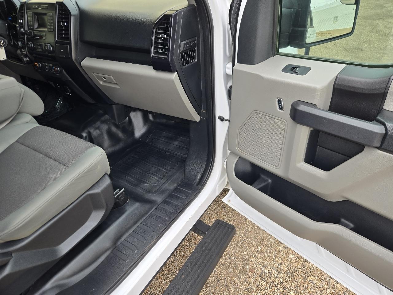 Ford F-150 XL SuperCab 4WD 2017