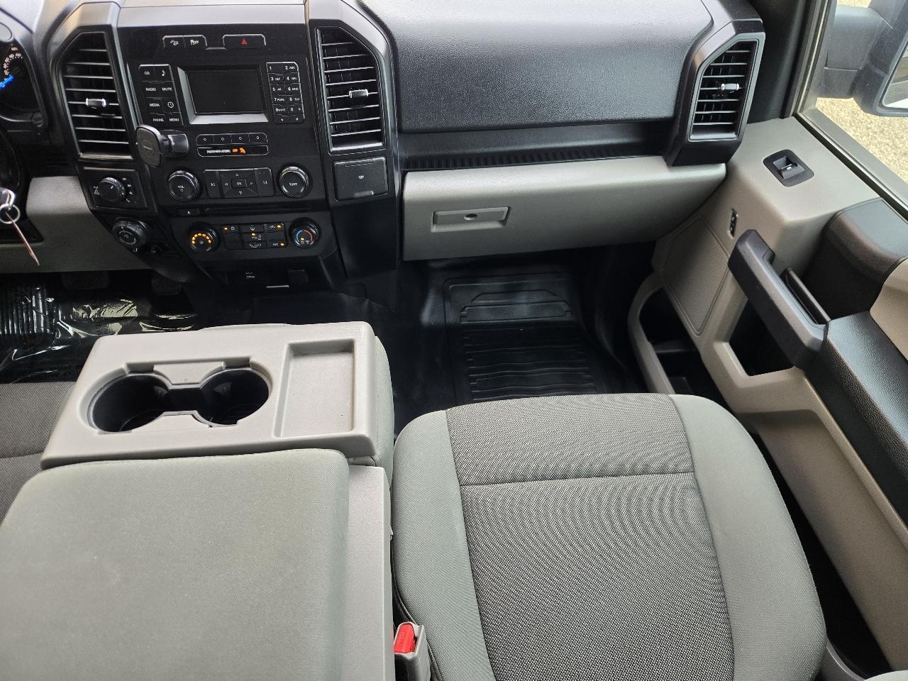 Ford F-150 XL SuperCab 4WD 2017