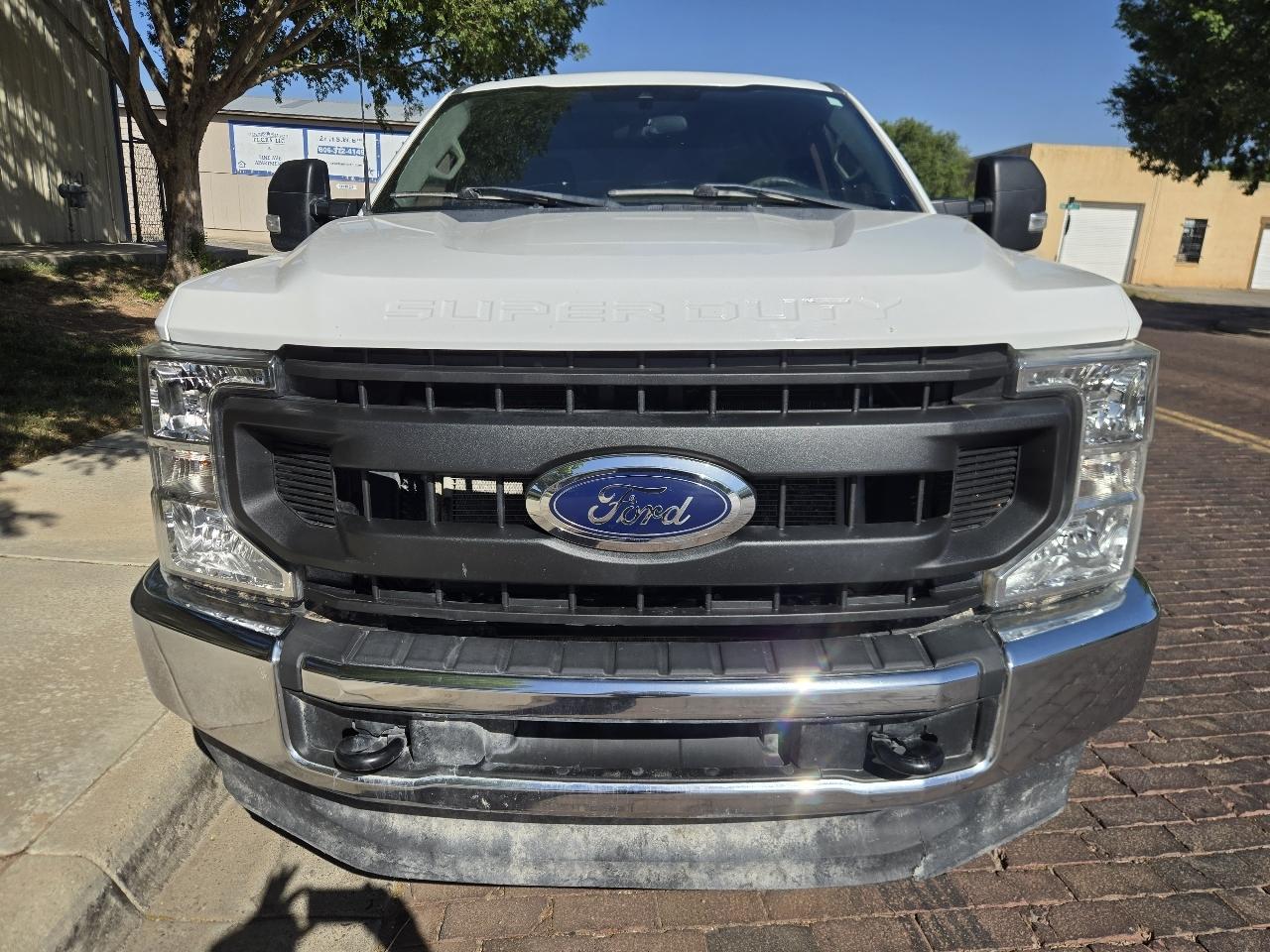 Ford Super Duty F-250 SRW XL 4WD SuperCab 8' Box 2022