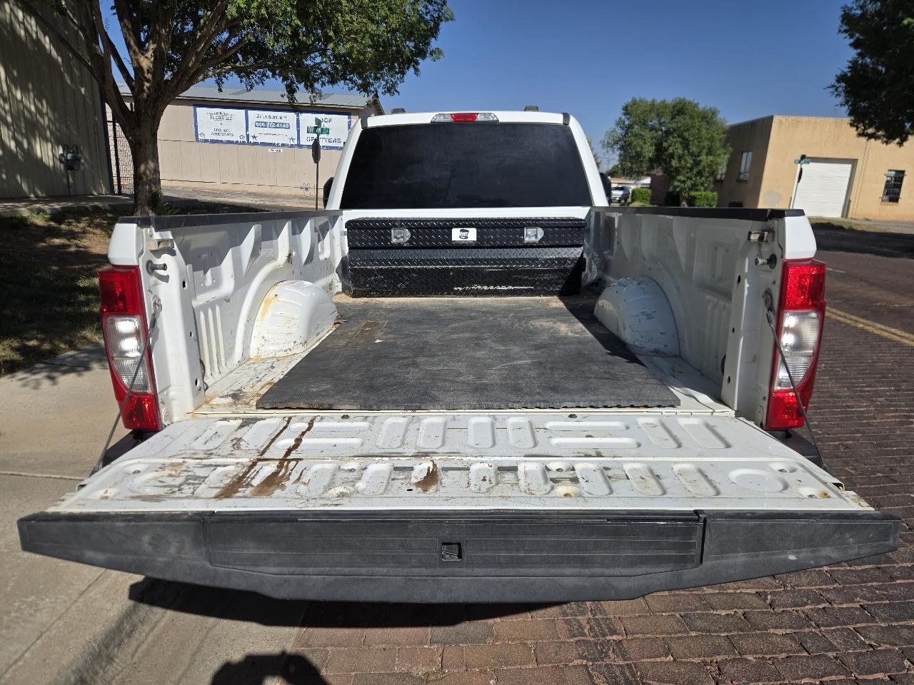 Ford Super Duty F-250 SRW XL 4WD SuperCab 8' Box 2022