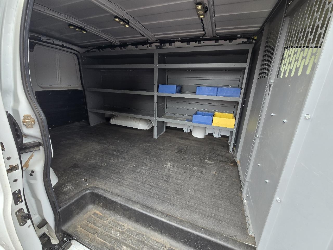 Chevrolet Express Cargo Van RWD 2500 135" 2022