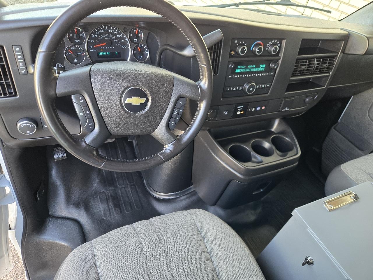 Chevrolet Express Cargo Van RWD 2500 135" 2022
