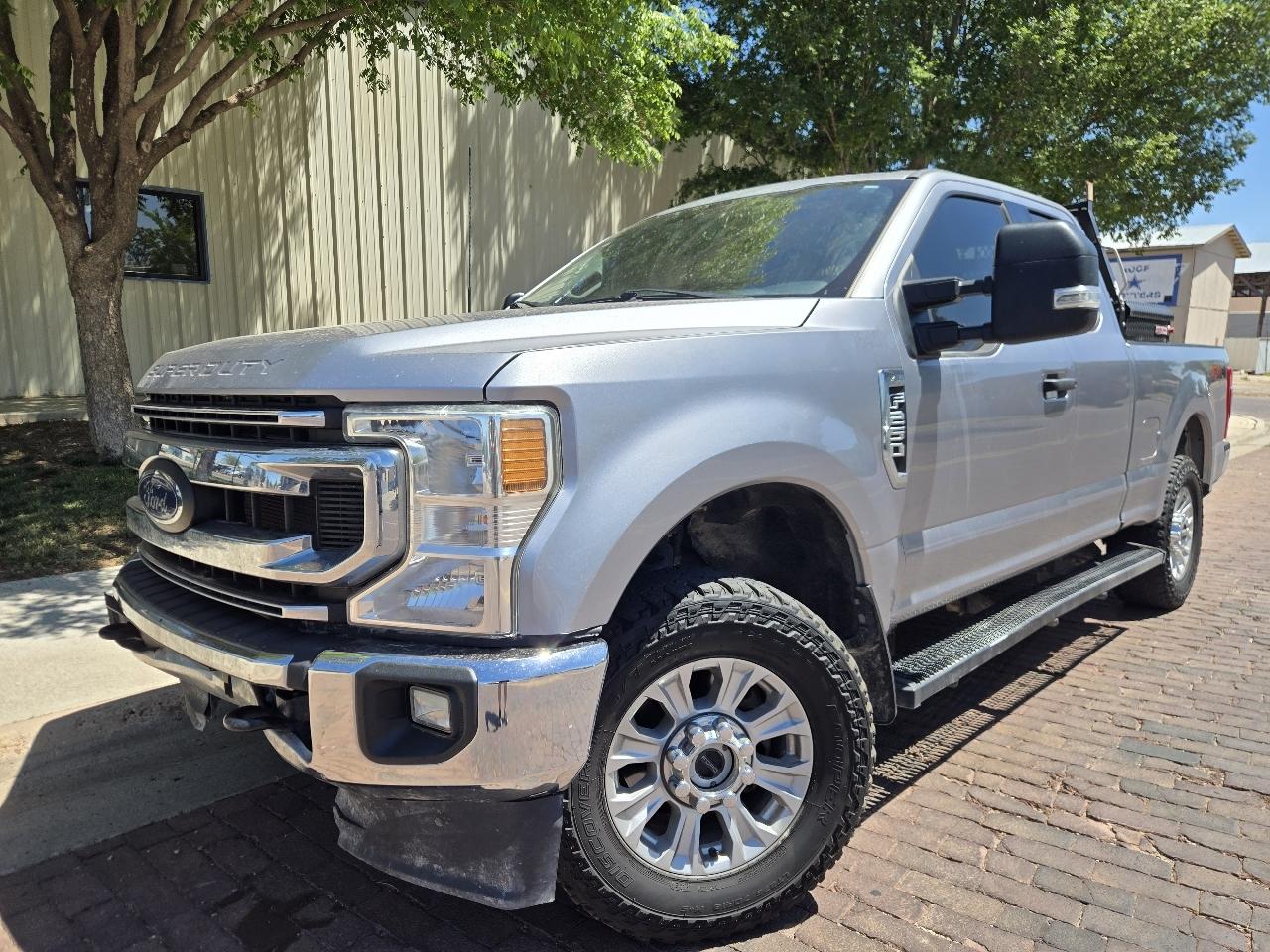 Ford Super Duty F-250 SRW XLT 4WD SuperCab 6.75' Box 2022