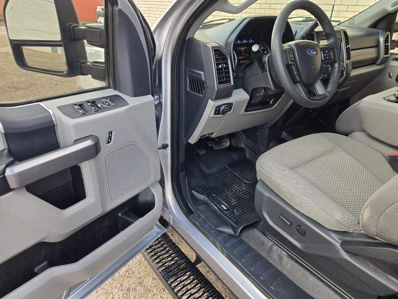 Ford Super Duty F-250 SRW XLT 4WD SuperCab 6.75' Box 2022