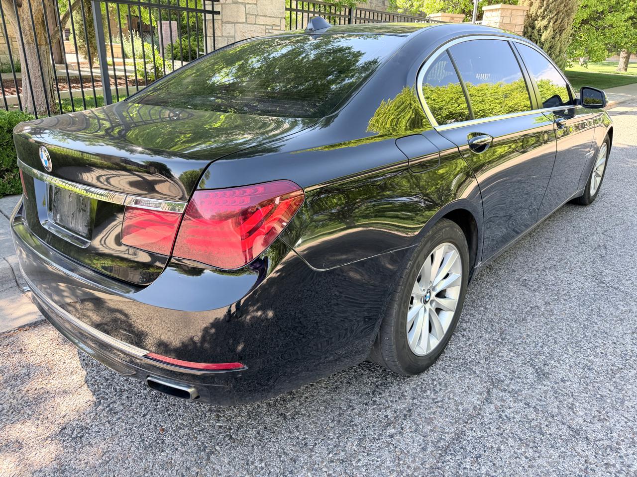 BMW 7 Series 4dr Sdn 740Li xDrive AWD 2014