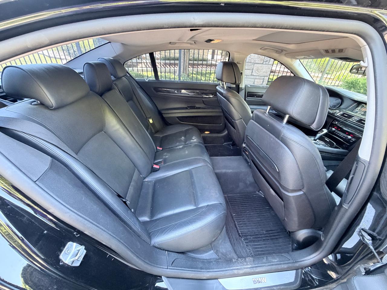 BMW 7 Series 4dr Sdn 740Li xDrive AWD 2014