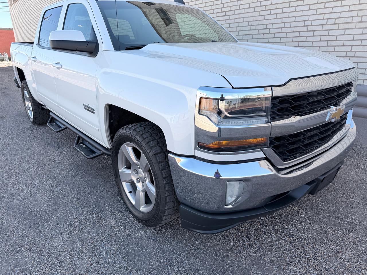 Chevrolet Silverado 1500 2WD Crew Cab 143.5" LT w/1LT 2018