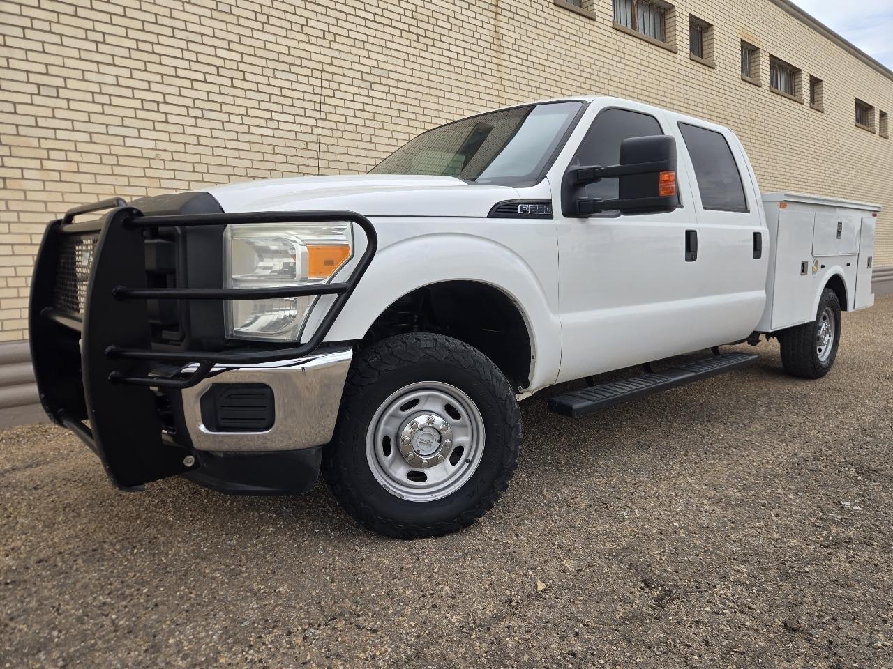 Ford Super Duty F-250 SRW XL 4WD Crew Cab 8' Box 2015