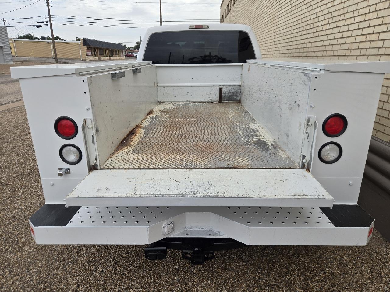 Ford Super Duty F-250 SRW XL 4WD Crew Cab 8' Box 2015