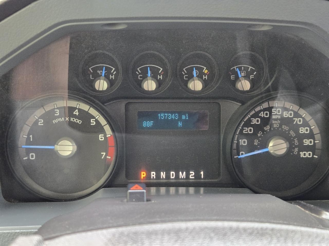 Ford Super Duty F-250 SRW XL 4WD Crew Cab 8' Box 2015