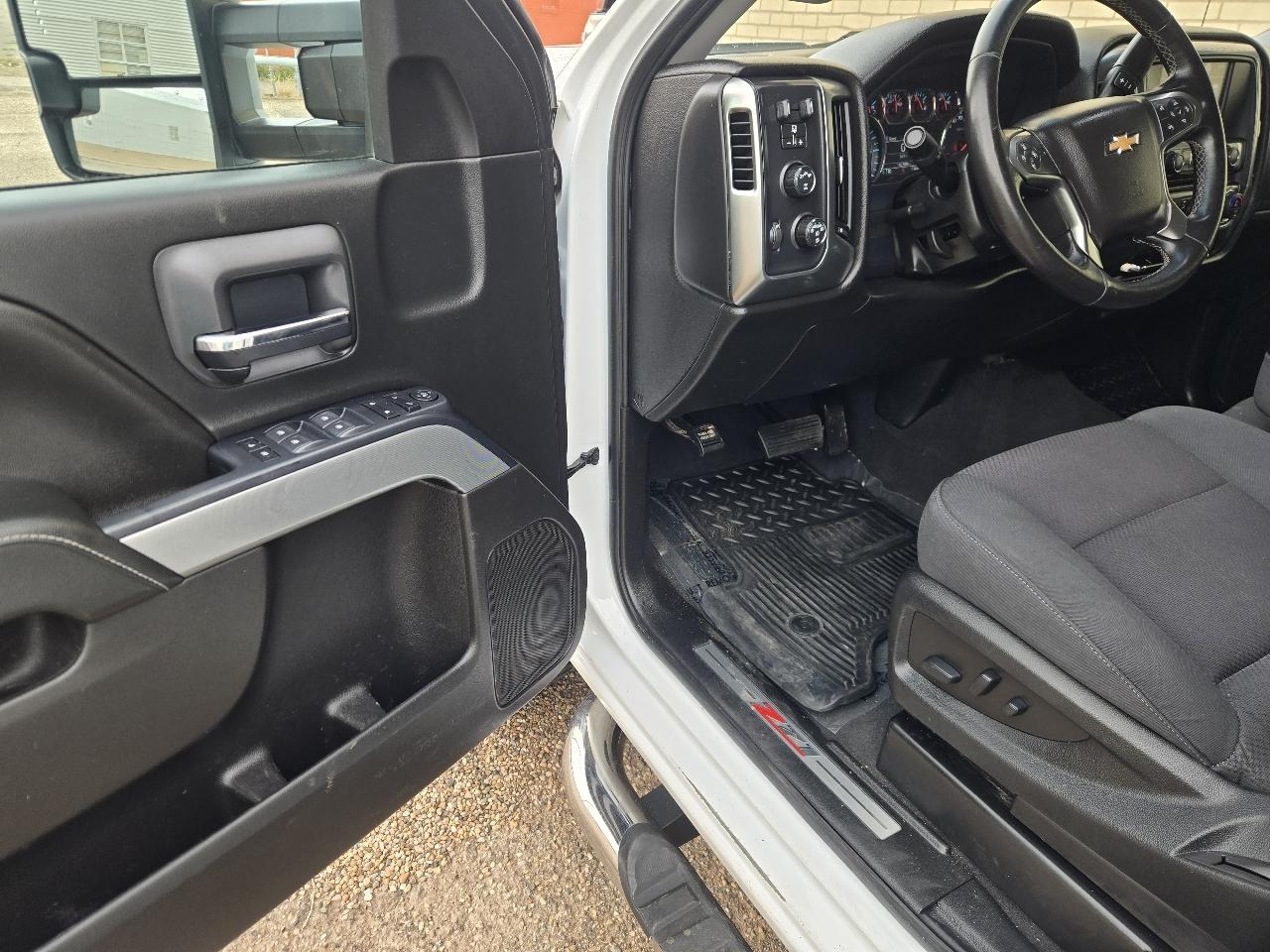 Chevrolet Silverado 2500HD LT Double Cab 4WD 2019