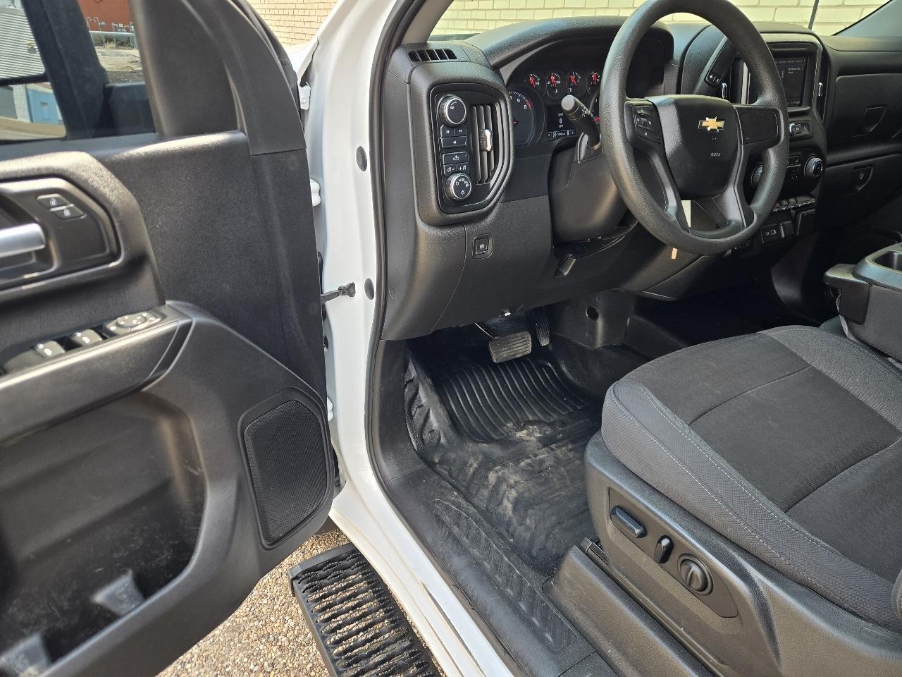 Chevrolet Silverado 2500HD Work Truck Crew Cab 4WD 2023