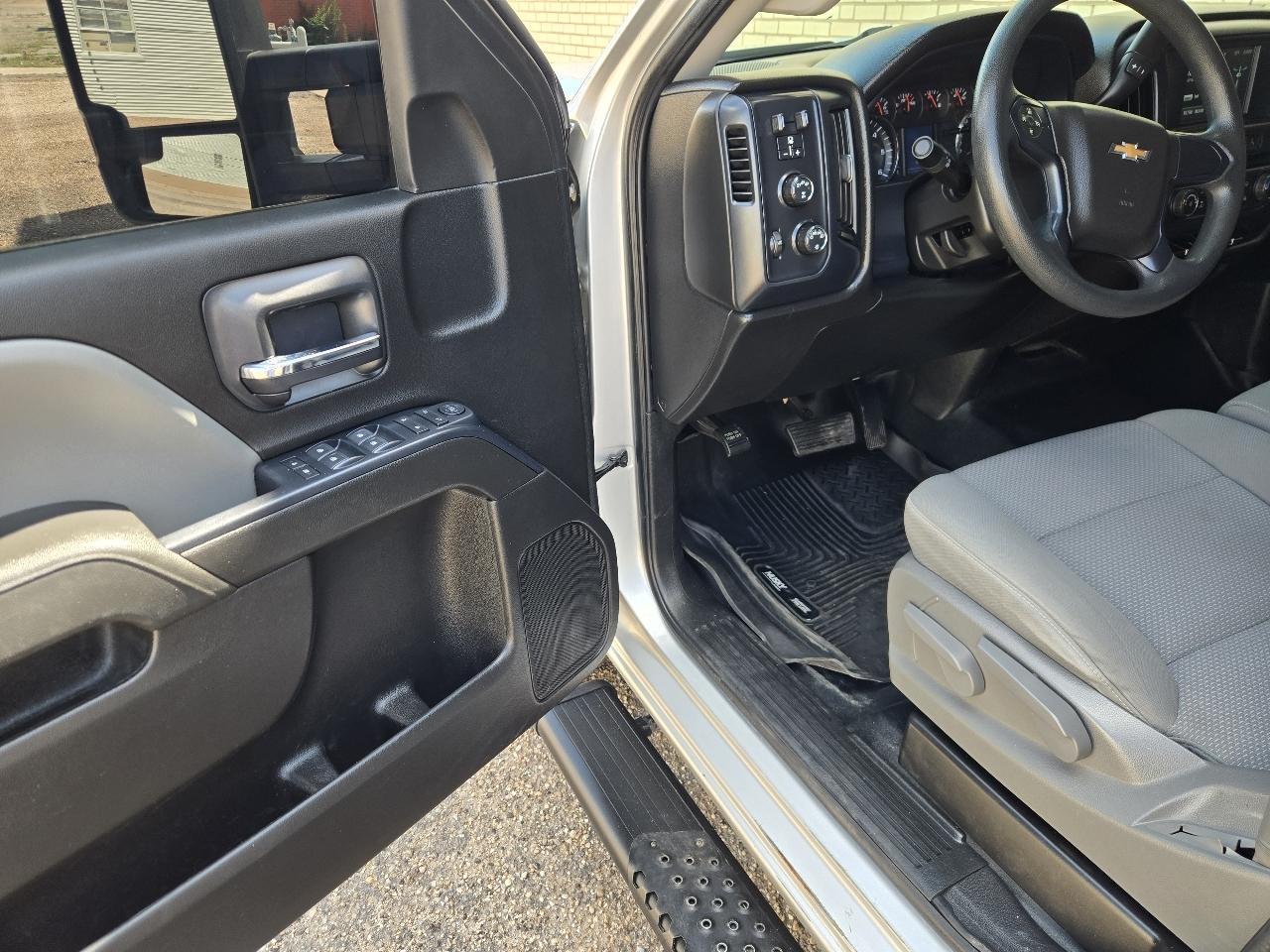 Chevrolet Silverado 2500HD Work Truck Double Cab 4WD 2019