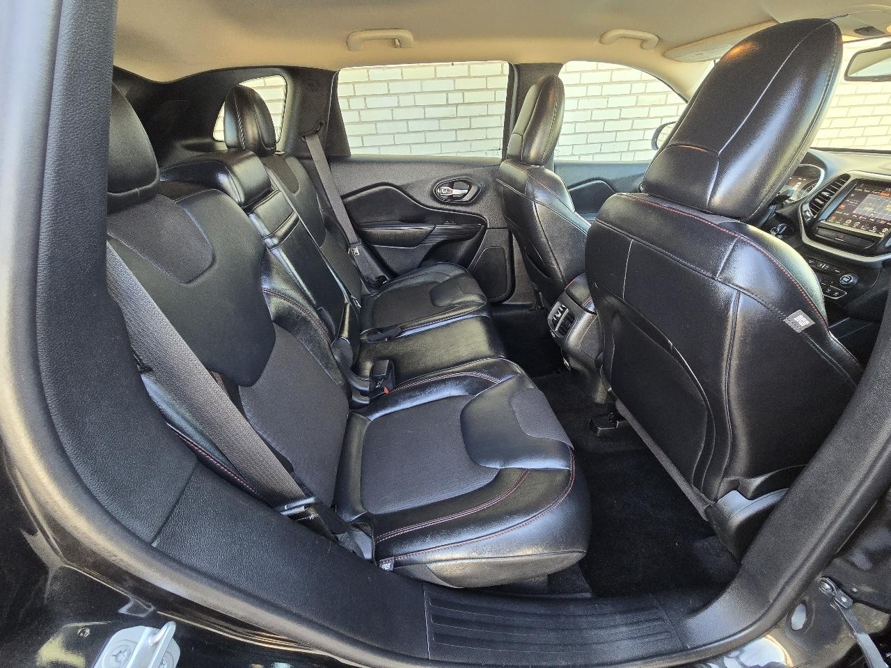 Jeep Cherokee 4WD 4dr Trailhawk 2015