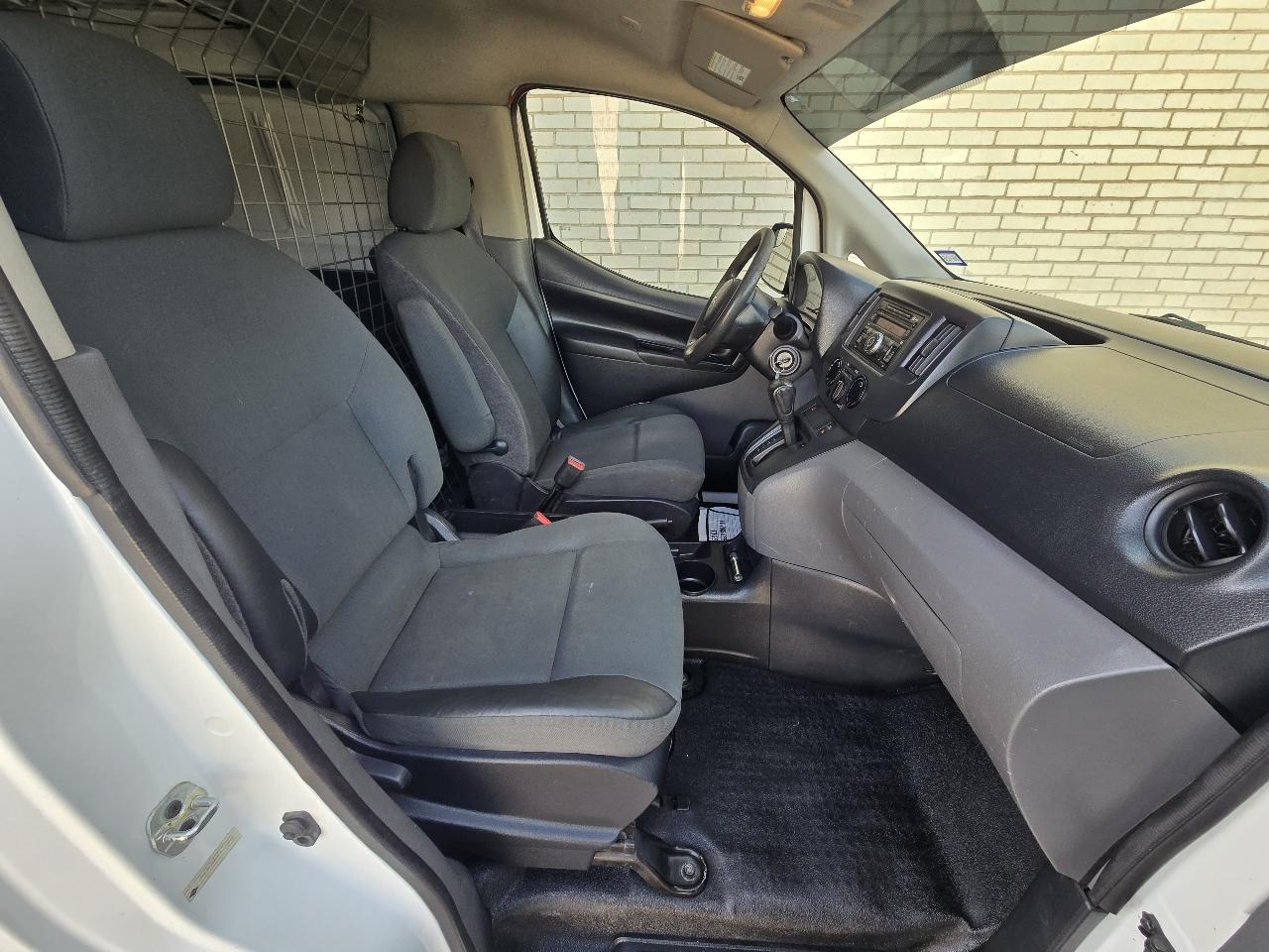 Chevrolet City Express Cargo Van FWD 115" LS 2015